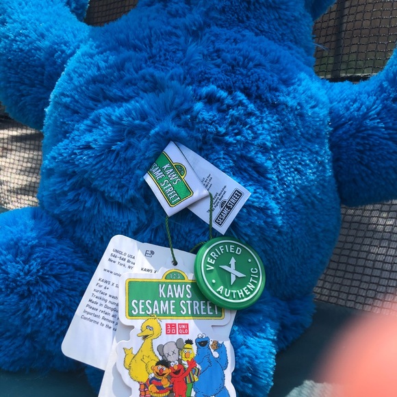 Kaws Plushes - Picture 4 of 4